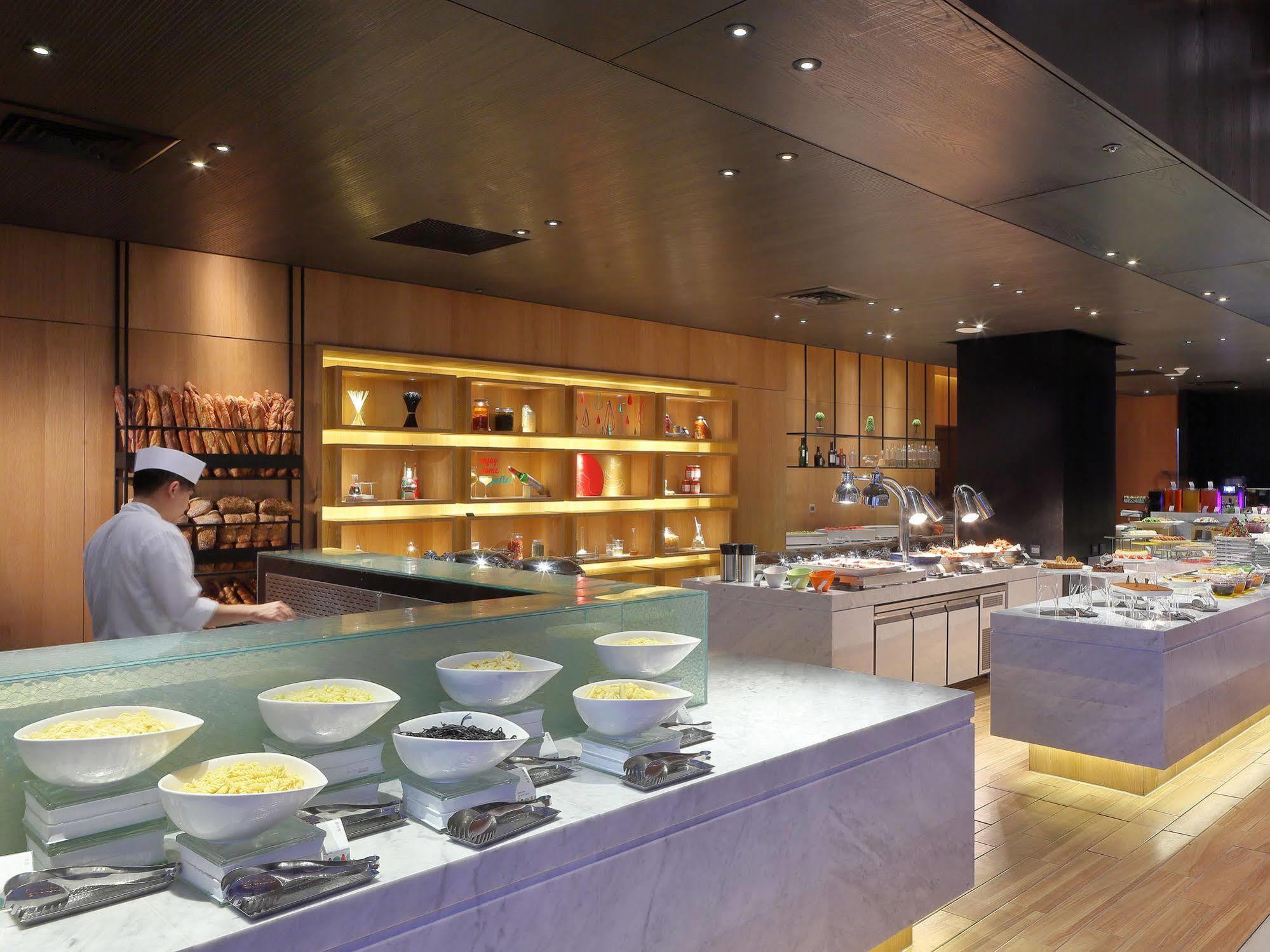 The Place Tainan Exterior foto